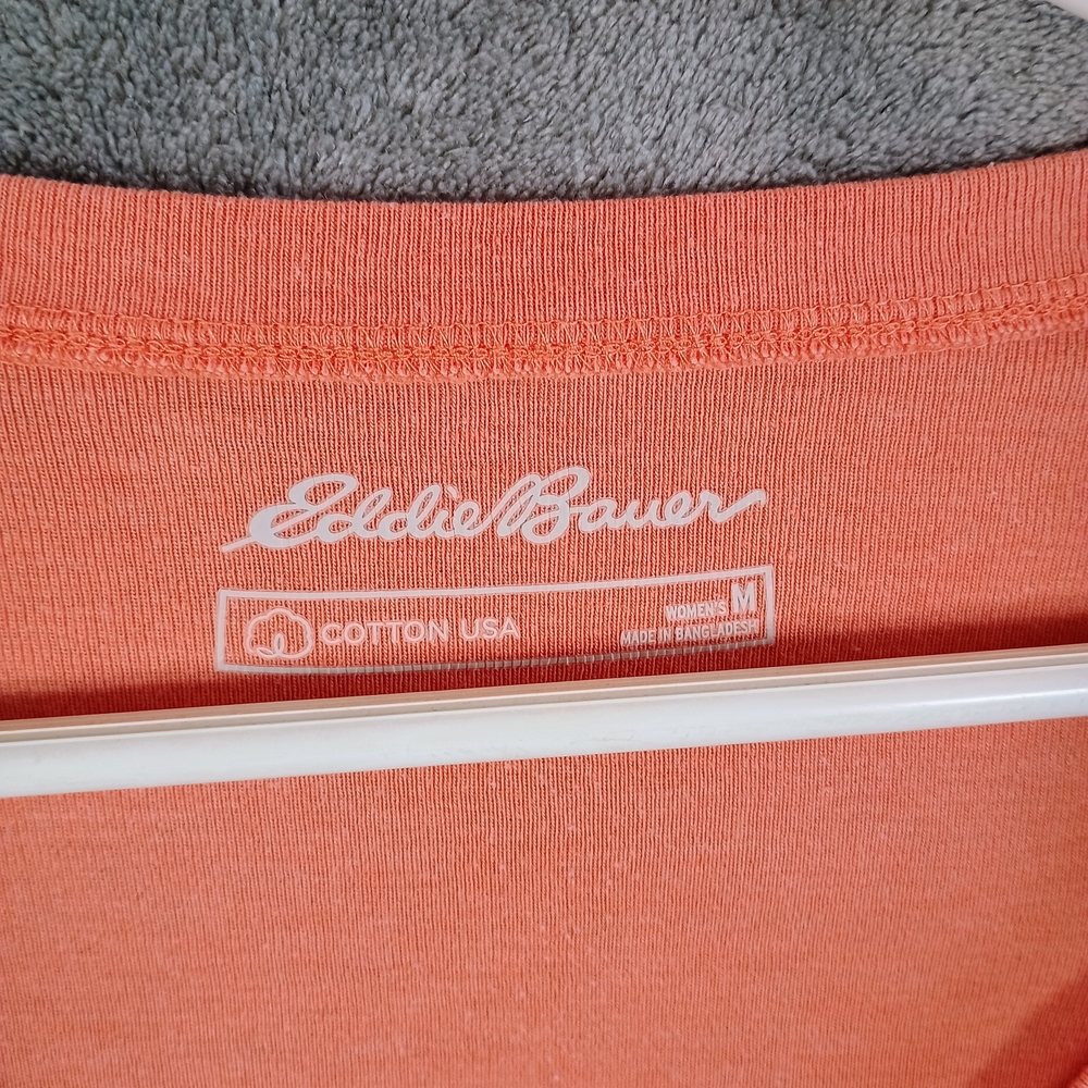 Eddie Bauer Women's Coral V-Neck Top Medium - Picture 2 of 11